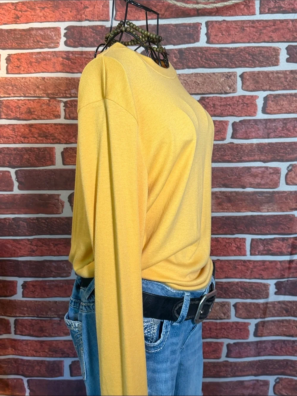 👚 Cotton Long Sleeve Thumb Hole Top — Mustard Yellow — Sz L / NWOT / Q